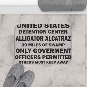Alligator Alcatraz Sign Bath Mat, Bathroom Deporting Decor - Gatortraz